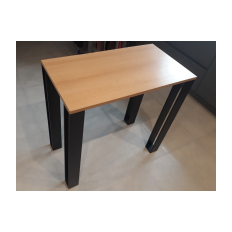 Straight metal table legs with a wooden top