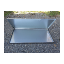 Stainless steel tray with open lid