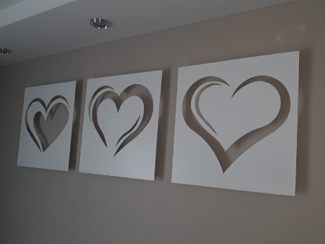 Pictures of hearts for hanging on the wall