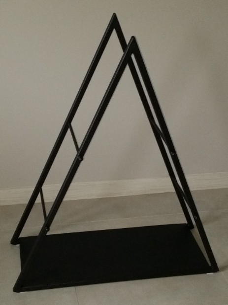Triangle wood rack with floor