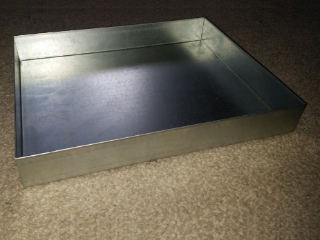 Tray of aluminum sheet