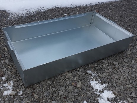 Galvanized tray with supports for cage
