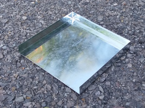 Galvanized open tray without one side