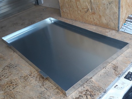 Galvanized tray with two handles