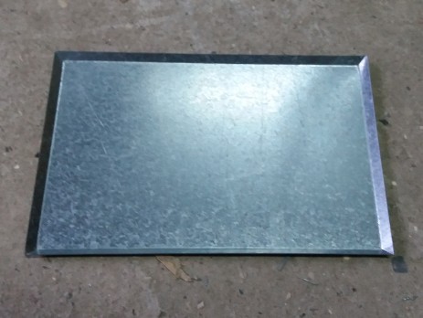 Zinc tray with slanting walls
