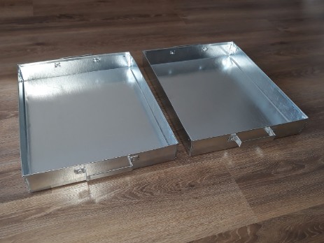 Zinc trays with handles