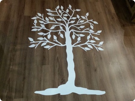 Drzewo życia malowane proszkowo na biało